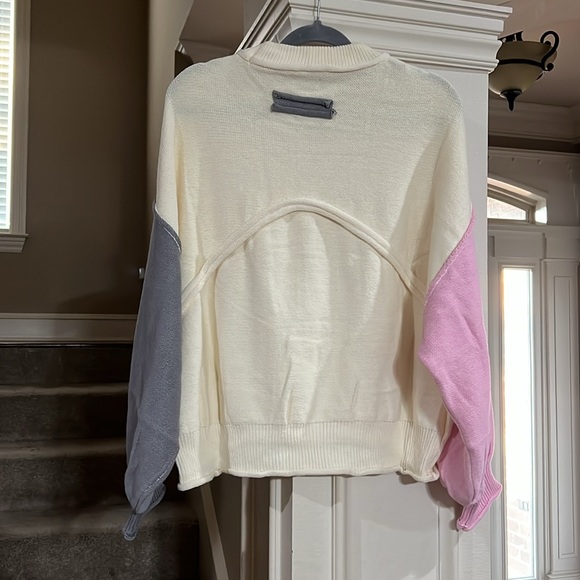 NWOT POL sweater, color block, medium - Picture 2 of 2